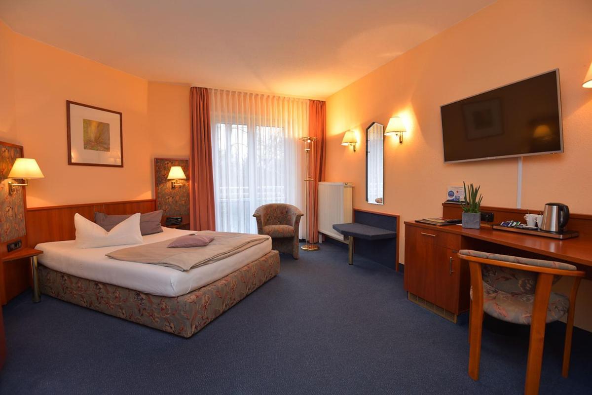 Altstadthotel An Der Werra Майнинген Екстериор снимка