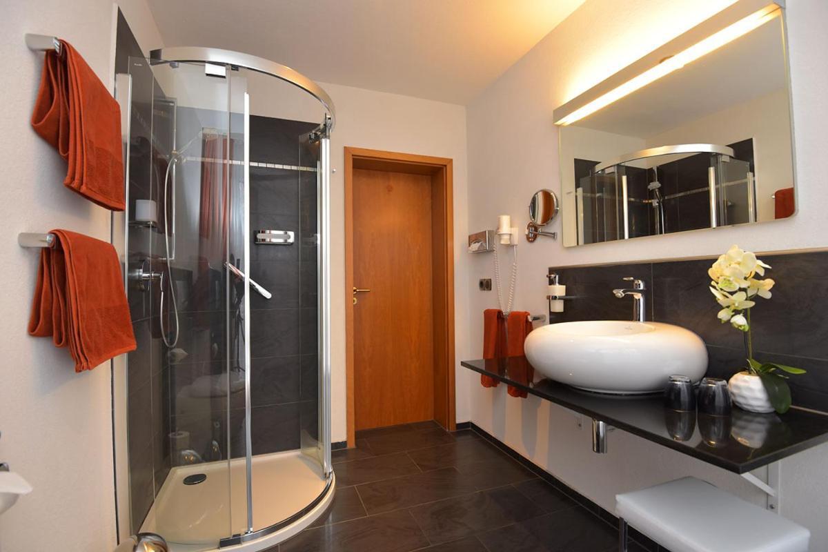 Altstadthotel An Der Werra Майнинген Екстериор снимка