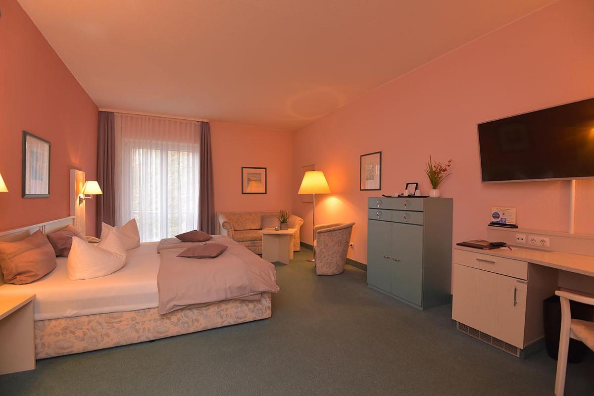 Altstadthotel An Der Werra Майнинген Екстериор снимка