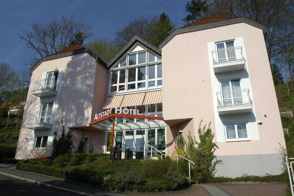 Altstadthotel An Der Werra Майнинген Екстериор снимка